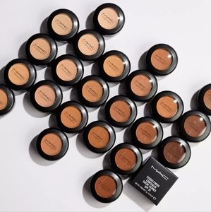 Mac Studio Finsh Concealer Spf35 Broad Spectrum New